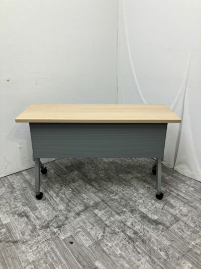 オカムラフラプターシリーズ 1200サイドスタックテーブル 商品画像1