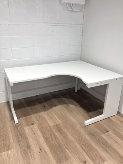 INABA/イナバデュエナシリーズ　Ｓタイプ 1600L型デスク 商品画像1