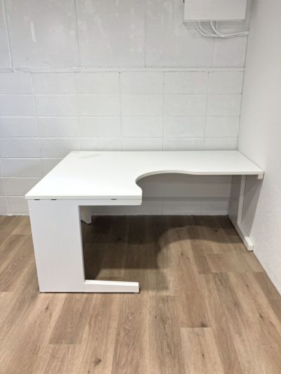 INABA/イナバデュエナシリーズ　Ｓタイプ 1600L型デスク 商品画像1