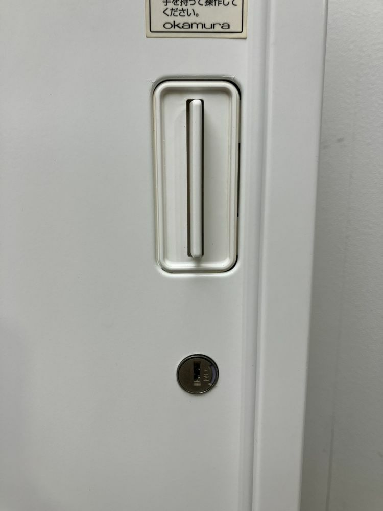 オカムラレクトラインシリーズ 3段ラテラル・3扉スライド上下書庫 商品画像2