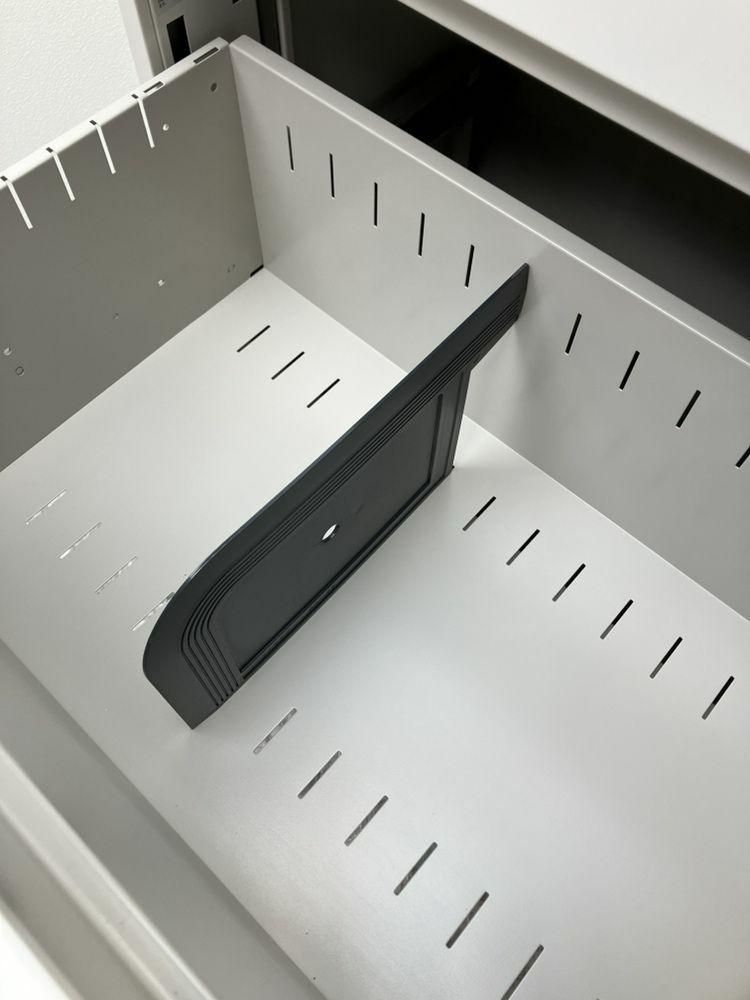 イトーキシンラインシリーズ 3段ラテラル・両開き上下書庫 商品画像5