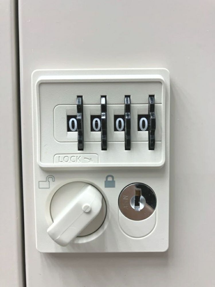 TOYO8人用ロッカー 商品画像2