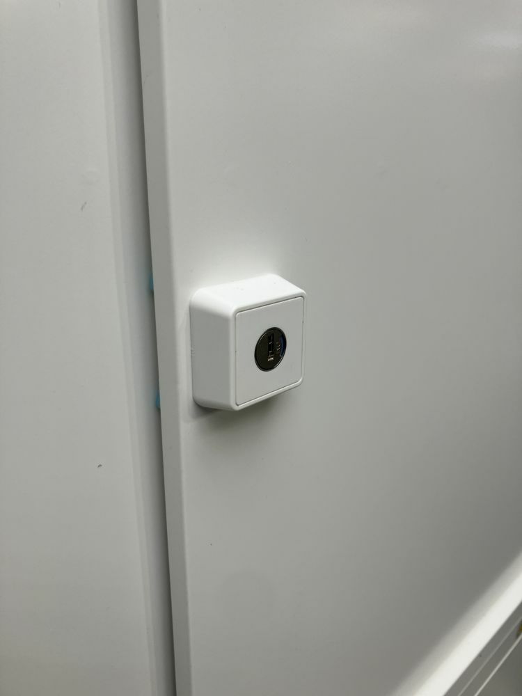 オカムラレクトラインシリーズ 3段ラテラル・引違い上下書庫 商品画像3