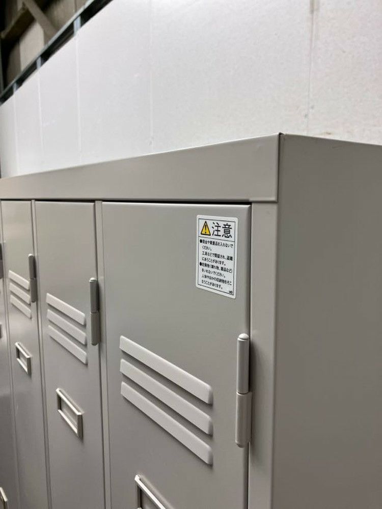イトーキJ型シリーズ 4人用ロッカー 商品画像6