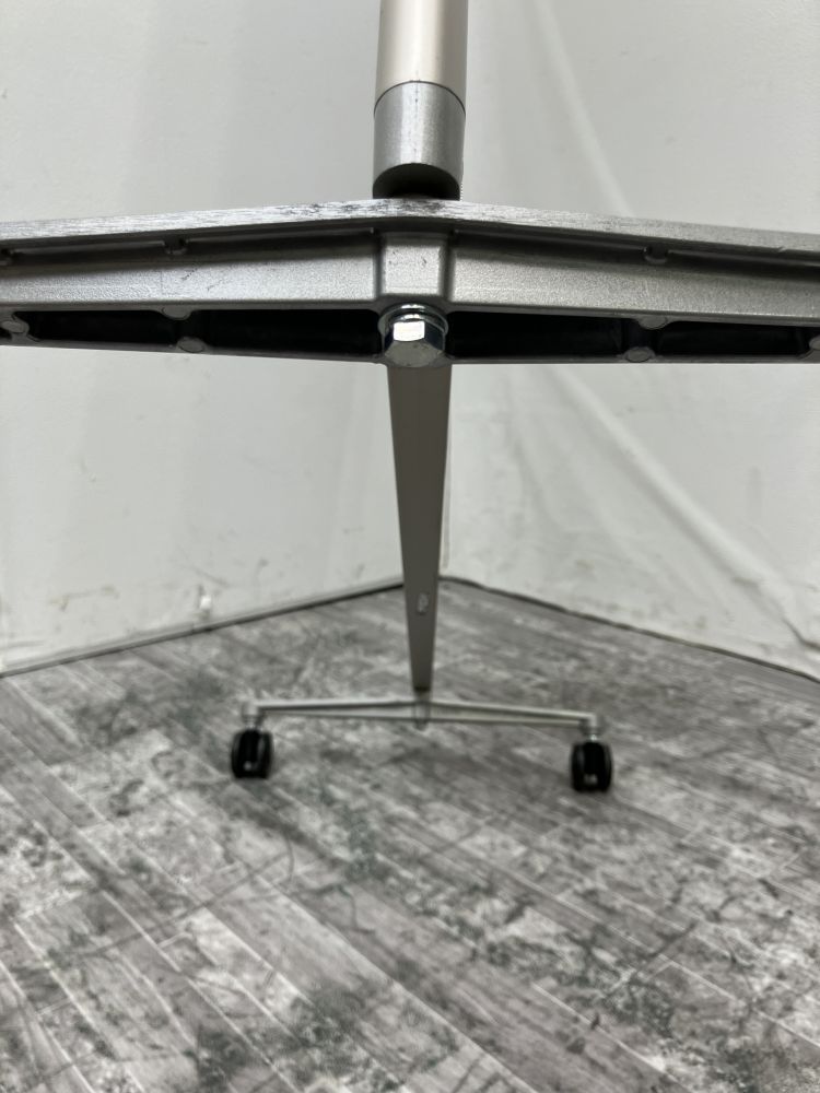 ウチダ（内田洋行）リンキー2シリーズ 縦型脚付両面ホワイトボード 商品画像9