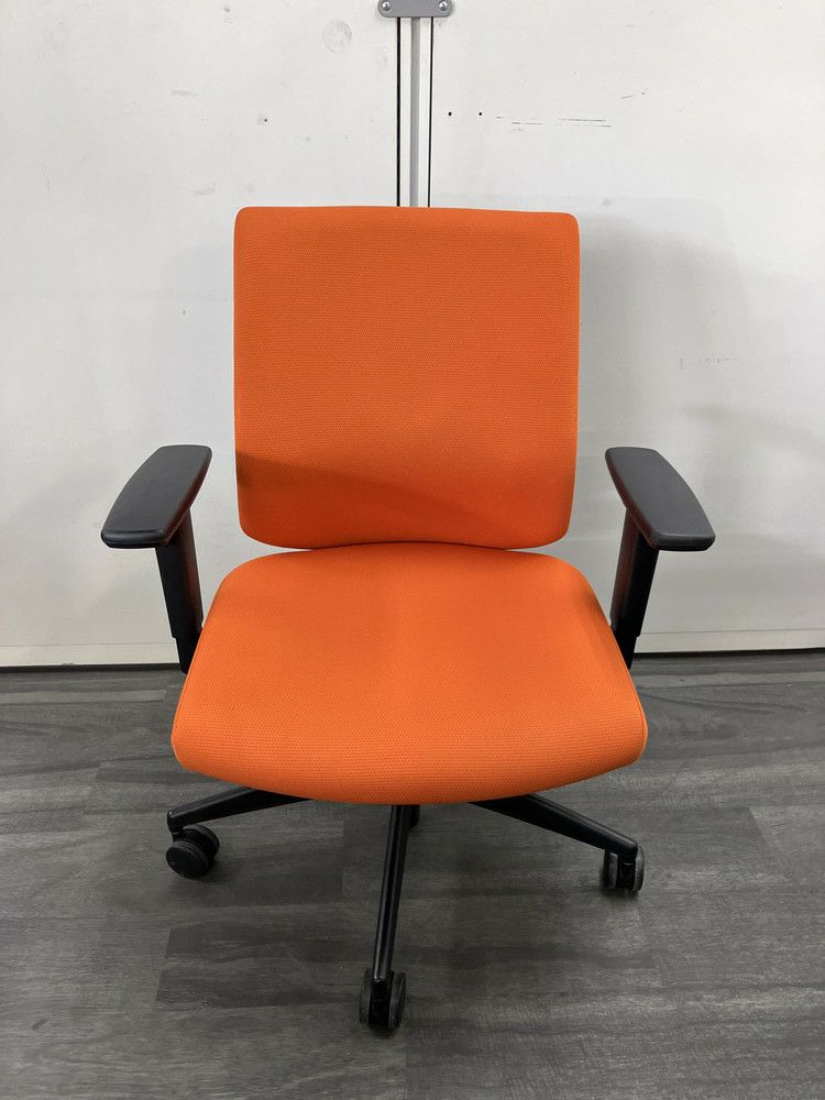 コクヨウィザード2（Wizard2）チェア 可動肘付ウィザード2チェア 商品画像2