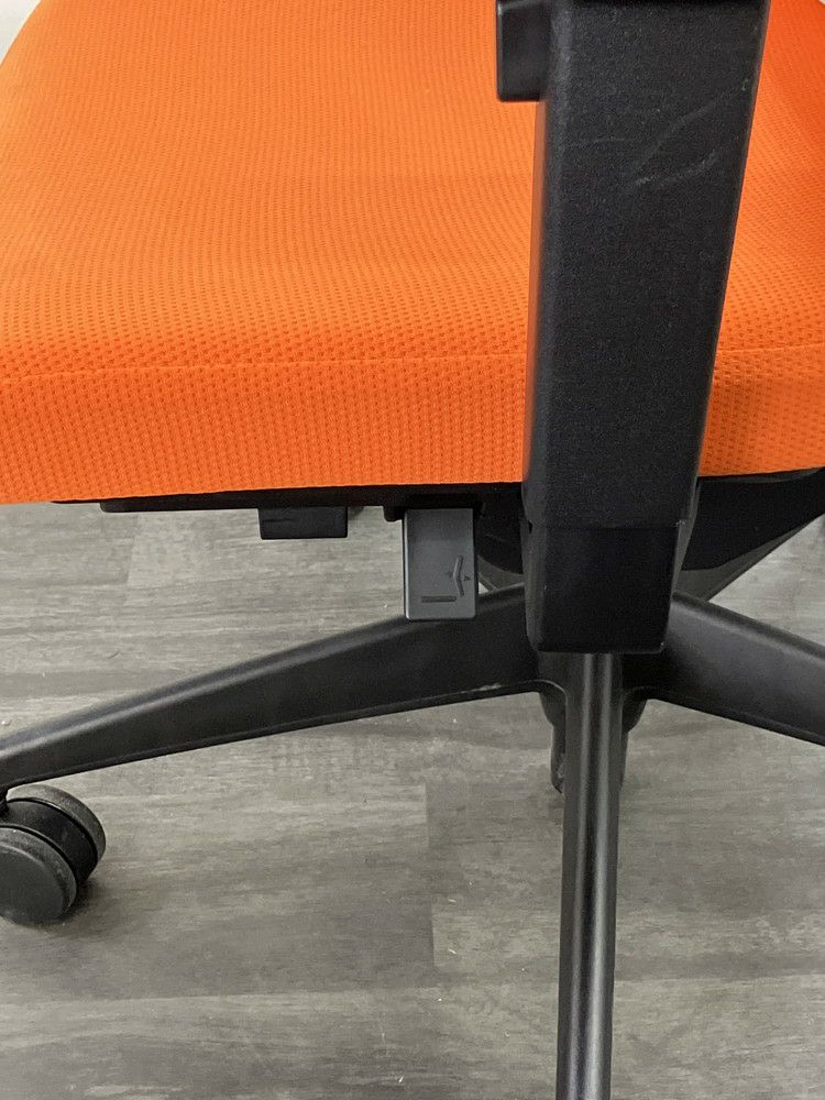 コクヨウィザード2（Wizard2）チェア 可動肘付ウィザード2チェア 商品画像7