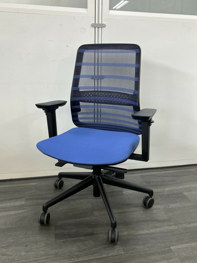 可動肘付トニックチェア 商品画像1