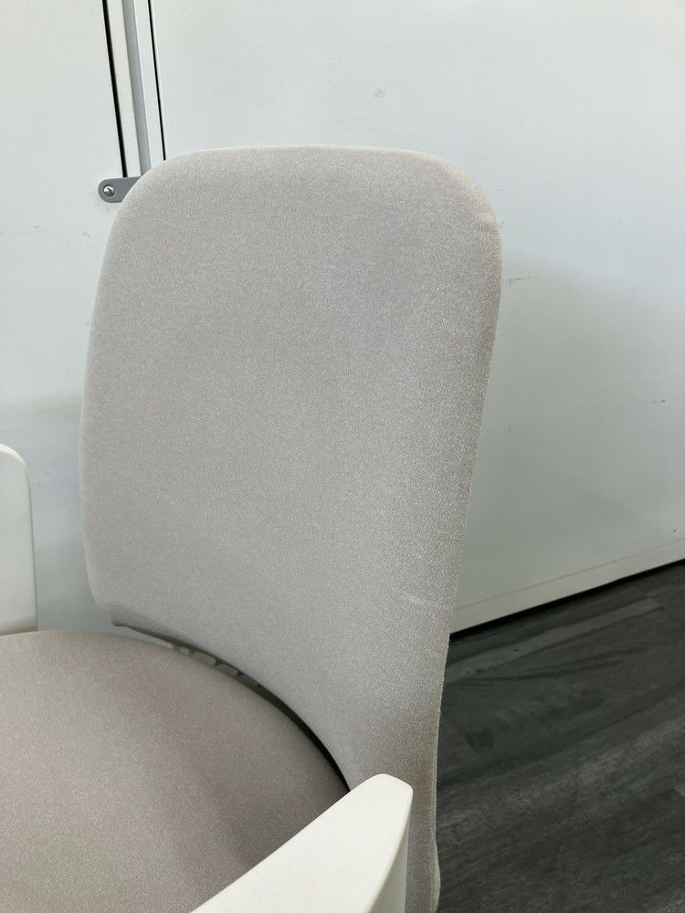 オカムラエントリー（ENTRY）チェア 固定肘付ライブスエントリーチェア 商品画像8