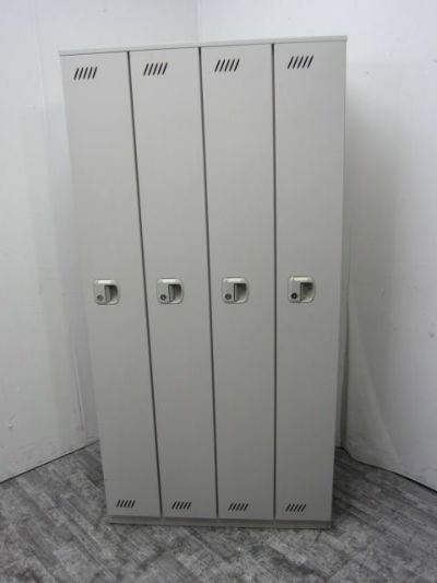 オカムラ4人用ロッカー 商品画像1