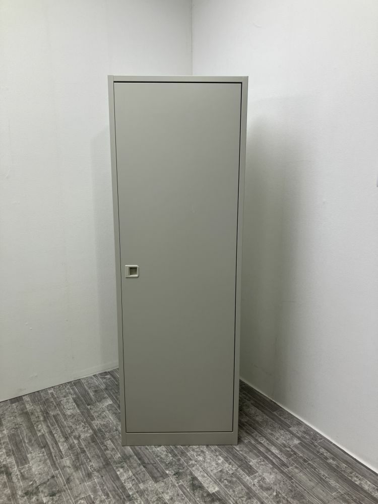 オカムラ掃除道具ロッカー 商品画像1