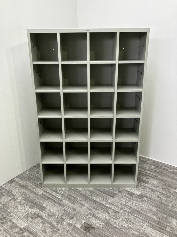 ナイキ24人用オープンシューズロッカー 商品画像1