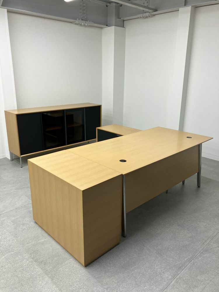 オカムラフェムールシリーズ 役員室用家具4点セット	 商品画像2