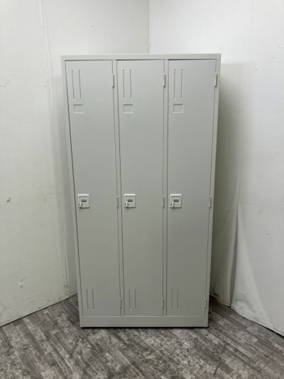 アルプスダイヤル式3人用ロッカー 商品画像1