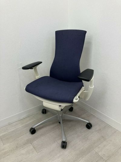 ハーマンミラー 可動肘付エンボディチェア
