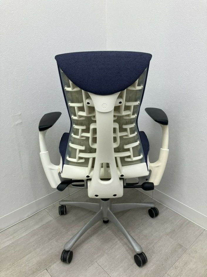 HermanMiller（ハーマンミラー）エンボディチェア 可動肘付エンボディチェア 商品画像4