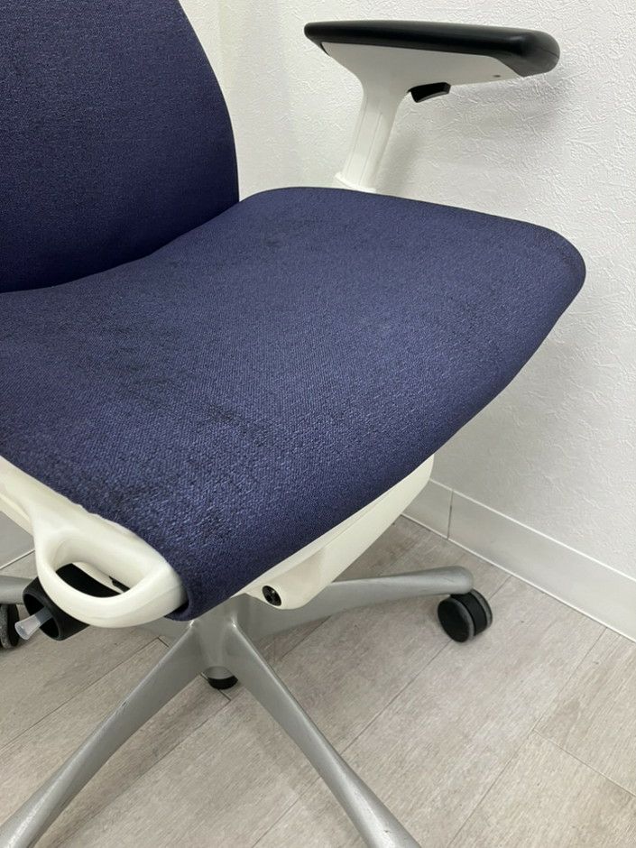 HermanMiller（ハーマンミラー）エンボディチェア 可動肘付エンボディチェア 商品画像11