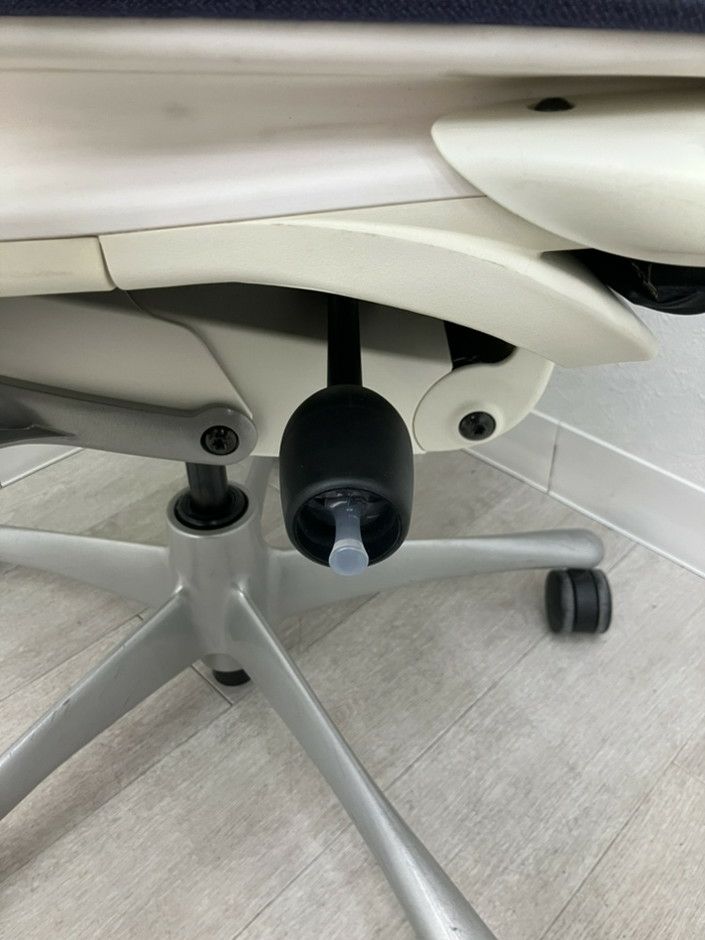 HermanMiller（ハーマンミラー）エンボディチェア 可動肘付エンボディチェア 商品画像15