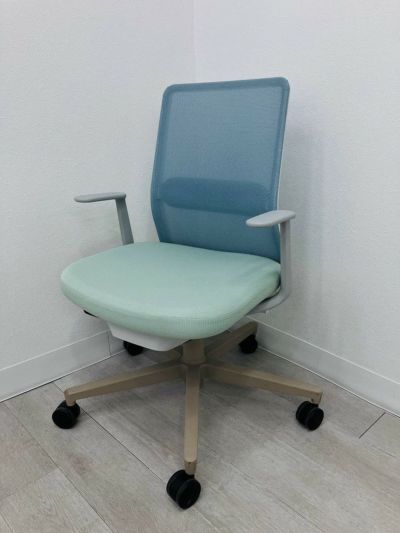 コクヨMonet（モネット）シリーズ 固定肘付モネットチェア 商品画像1