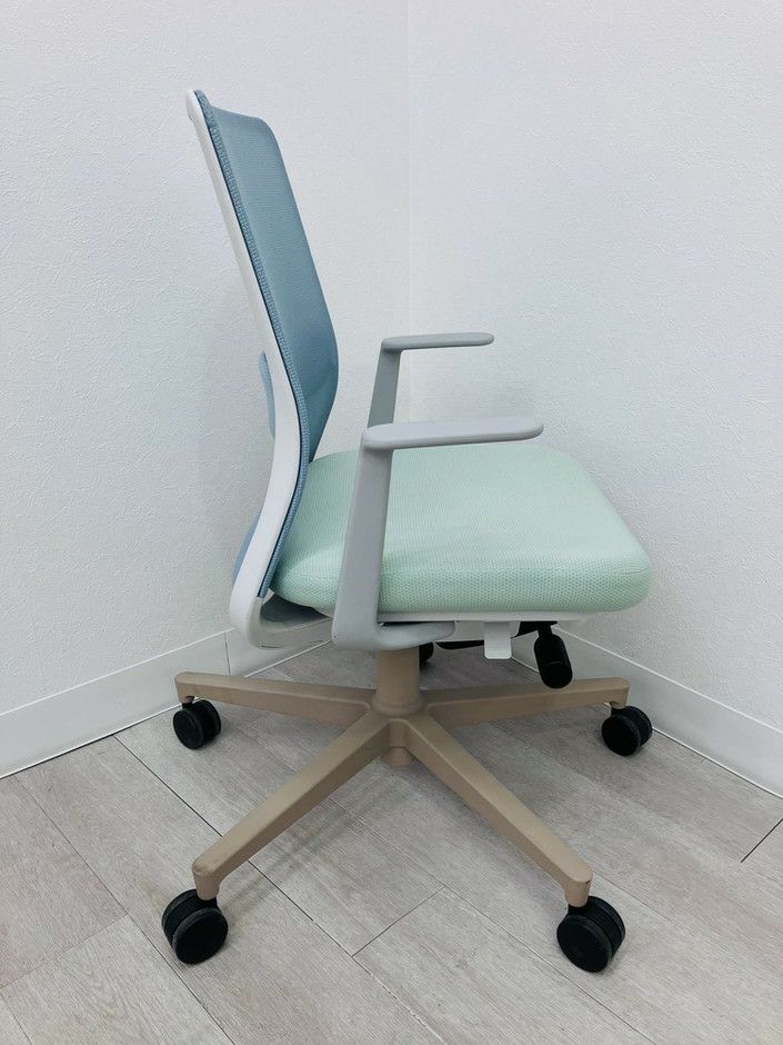 コクヨMonet（モネット）シリーズ 固定肘付モネットチェア 商品画像3