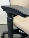 イトーキf(エフチェア)シリーズ 可動肘付エフチェア 商品画像7
