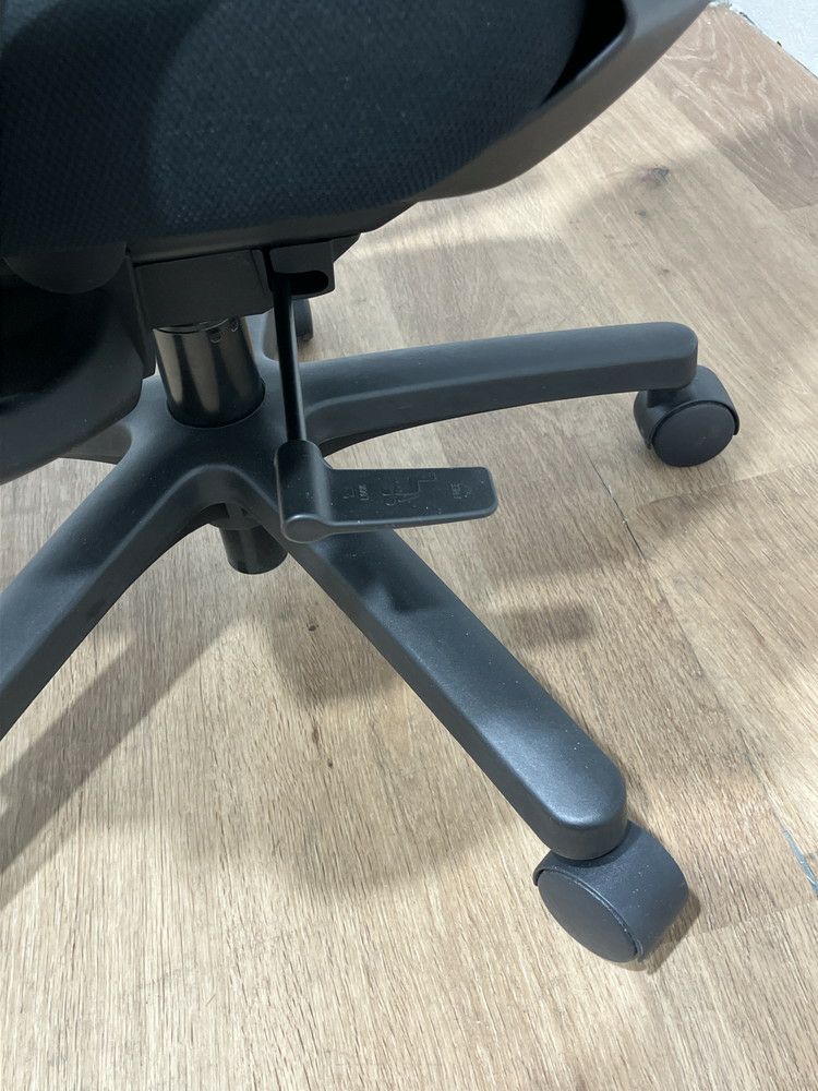 イトーキtorte(トルテ)チェア 固定肘付トルテRチェア 商品画像7