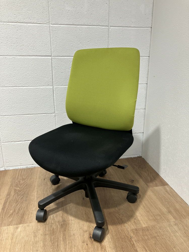 イトーキtorte(トルテ)チェア トルテRチェア 商品画像1