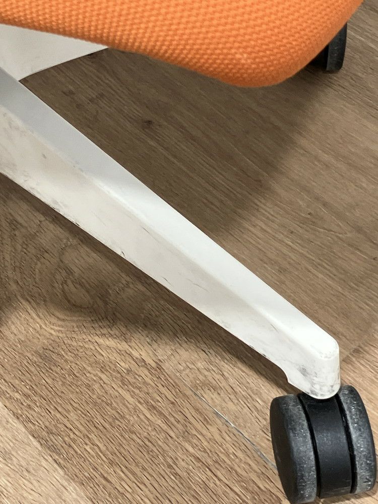 イトーキfulgo(フルゴ)チェア 可動肘付フルゴチェア 商品画像10