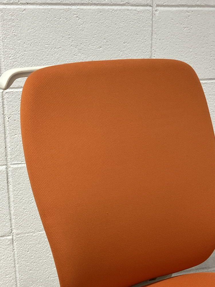 イトーキfulgo(フルゴ)チェア 可動肘付フルゴチェア 商品画像5