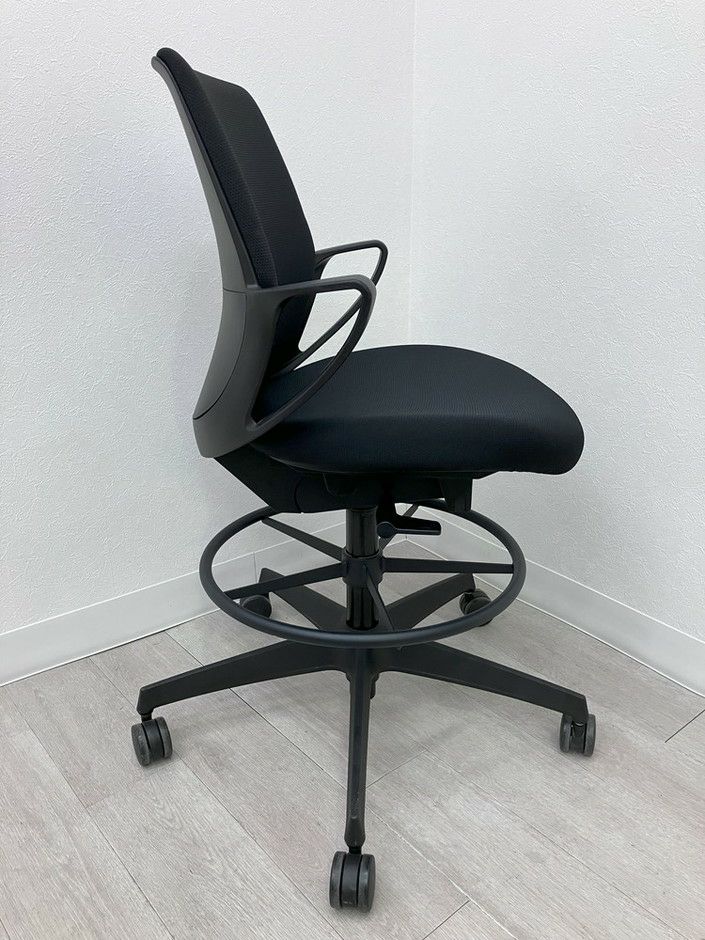 コクヨピコラ(picora)チェア 固定肘付ピコラチェア 商品画像3