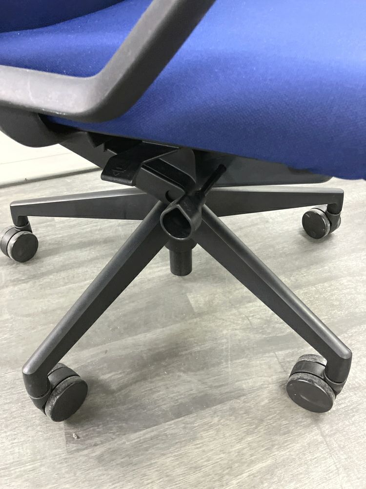 ウチダ（内田洋行）KRENE（クレネ）チェア 固定肘付クレネチェア 商品画像9