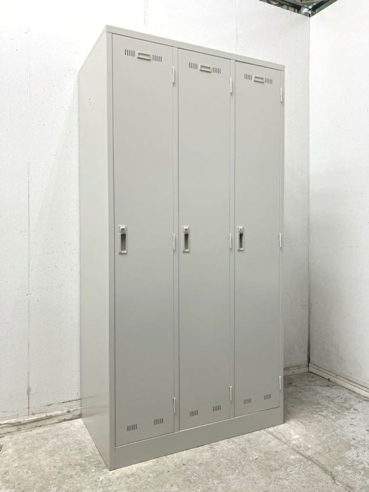ライオンLEOロッカーシリーズ 3人用ロッカー 商品画像1