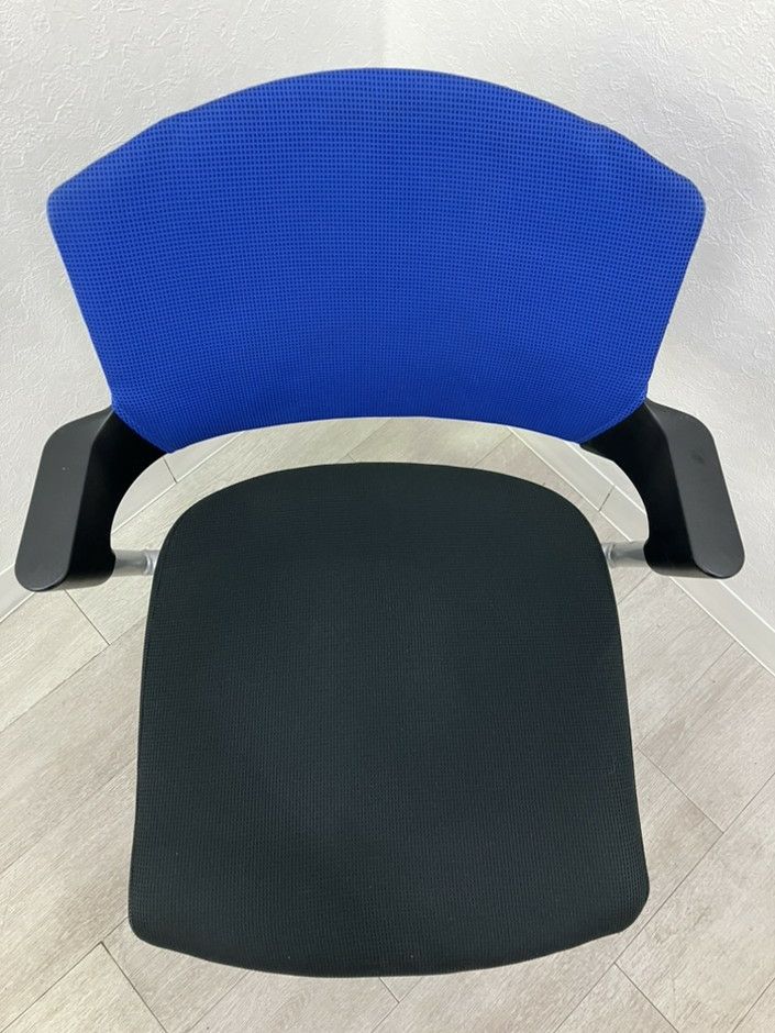 コクヨプロッティシリーズ スタッキングチェア 商品画像5