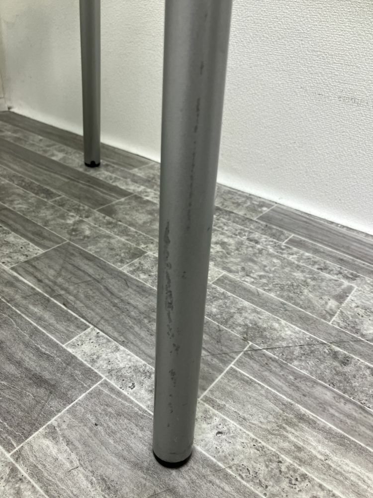 オカムラ8147シリーズ スタッキングチェア 商品画像5