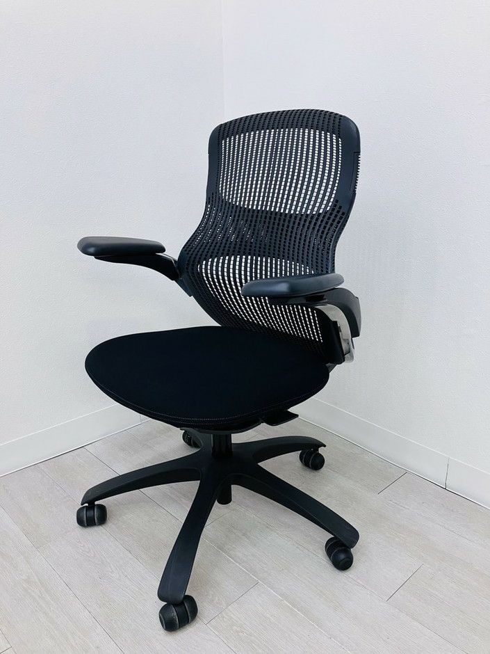 Knoll（ノール）Generation(ジェネレーション)チェア 肘付ジェネレーションチェア 商品画像1