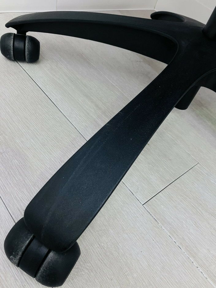 Knoll（ノール）Generation(ジェネレーション)チェア 肘付ジェネレーションチェア 商品画像8