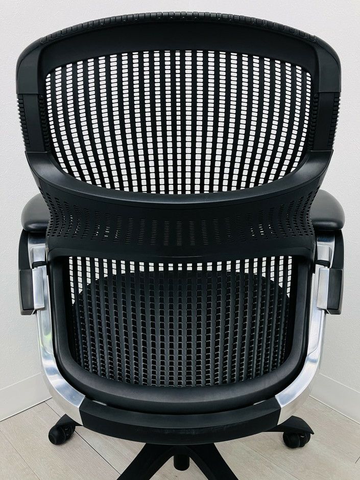 Knoll（ノール）Generation(ジェネレーション)チェア 肘付ジェネレーションチェア 商品画像15