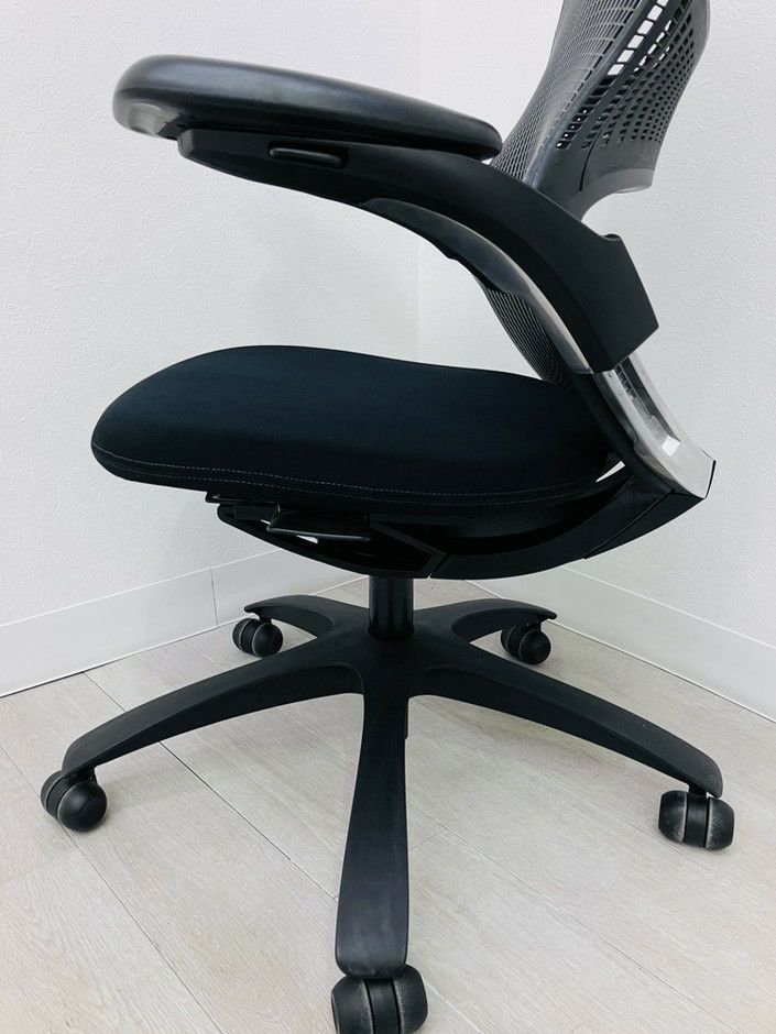 Knoll（ノール）Generation(ジェネレーション)チェア 肘付ジェネレーションチェア 商品画像17