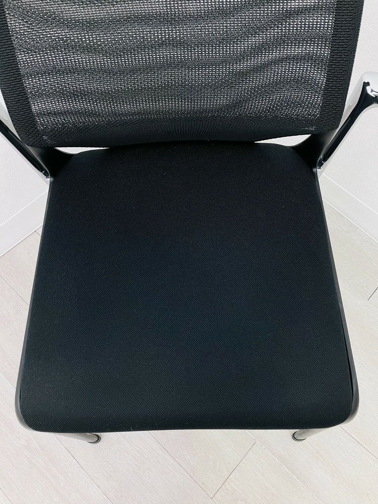 Vitra（ヴィトラ）Meda Slim(メダスリム) シリーズ スタッキングチェア 商品画像7