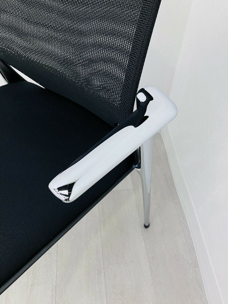 Vitra（ヴィトラ）Meda Slim(メダスリム) シリーズ スタッキングチェア 商品画像12