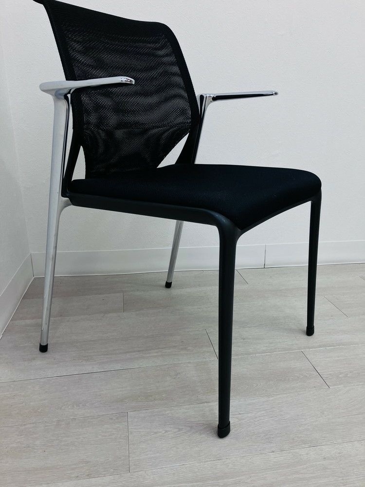 Vitra（ヴィトラ）Meda Slim(メダスリム) シリーズ スタッキングチェア 商品画像13