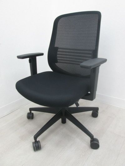 コクヨシロッコ（Scirocco）チェア 可動肘付シロッコチェア 商品画像1