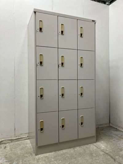 イトーキ12人用ロッカー 商品画像1