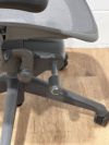 HermanMiller（ハーマンミラー）アーロンチェア 可動肘付アーロンチェア 商品画像7