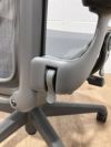 HermanMiller（ハーマンミラー）アーロンチェア 可動肘付アーロンチェア 商品画像16