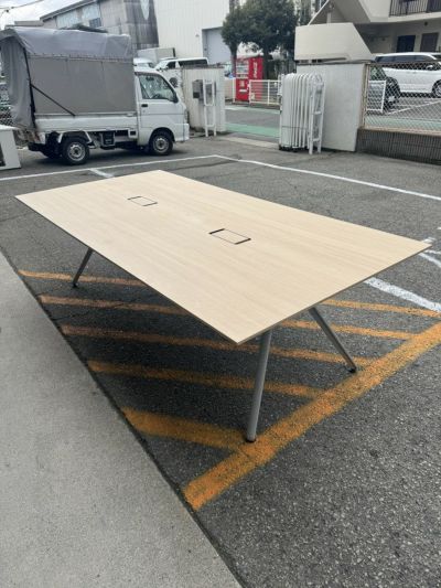 イトーキDZシリーズ 2400ミーティングテーブル 商品画像1