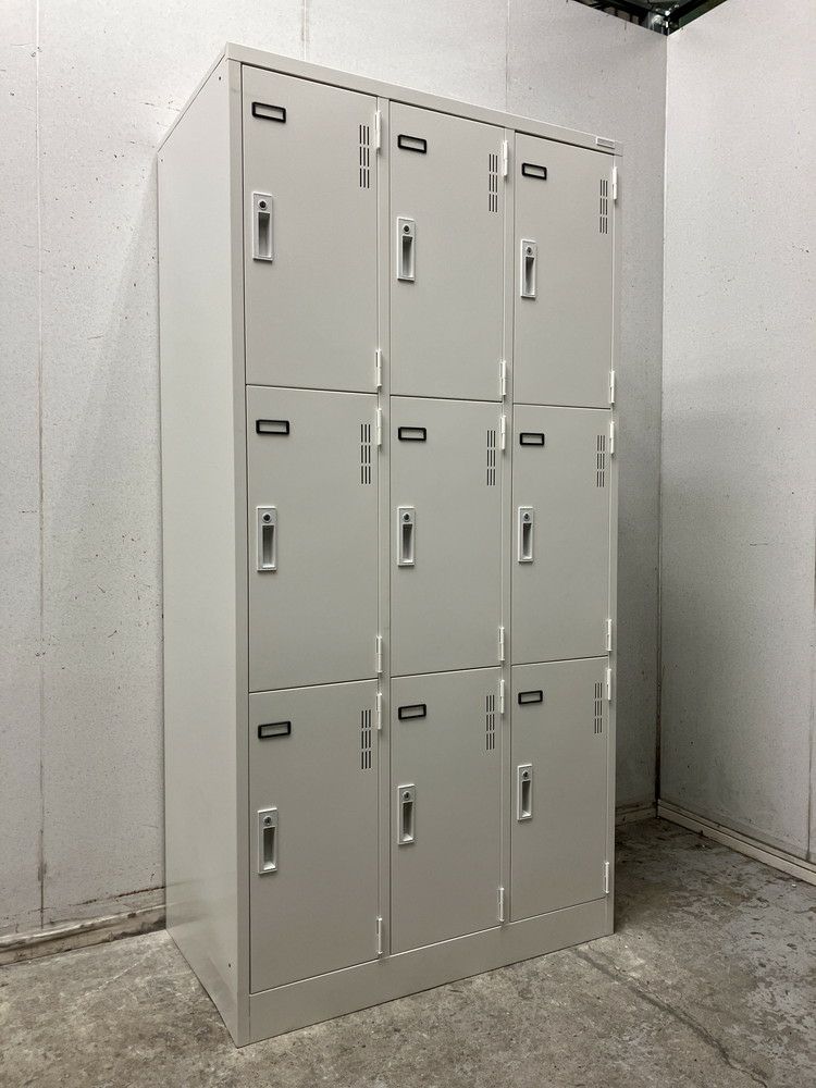 ライオンSタイプシリーズ 9人用ロッカー 商品画像1
