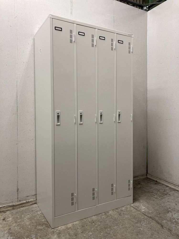ライオンSタイプシリーズ 4人用ロッカー 商品画像1