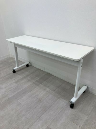オカムラ1500サイドスタックテーブル 商品画像1