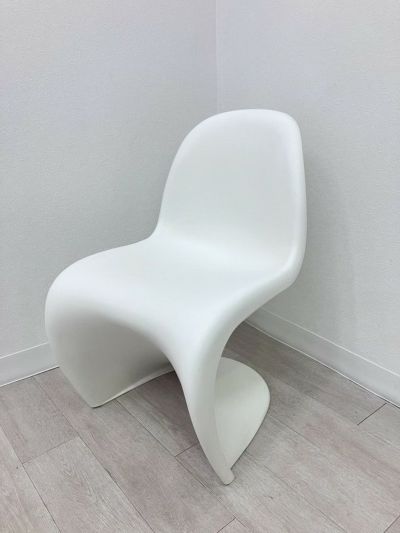 Vitra（ヴィトラ）Panton(パントン)チェアシリーズ パントンチェア 商品画像1